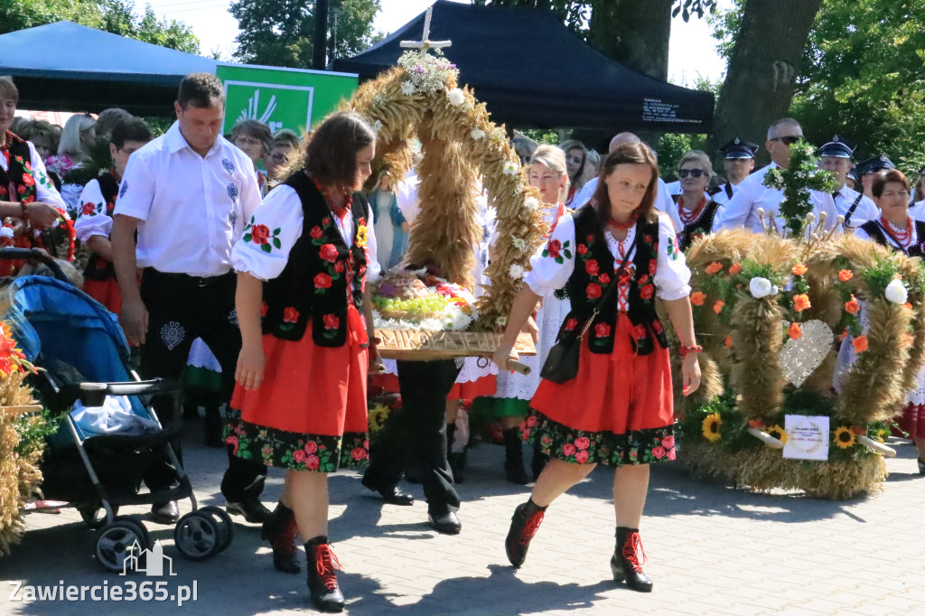 Irządze: Dożynki - Korowód - część oficjalna (1)