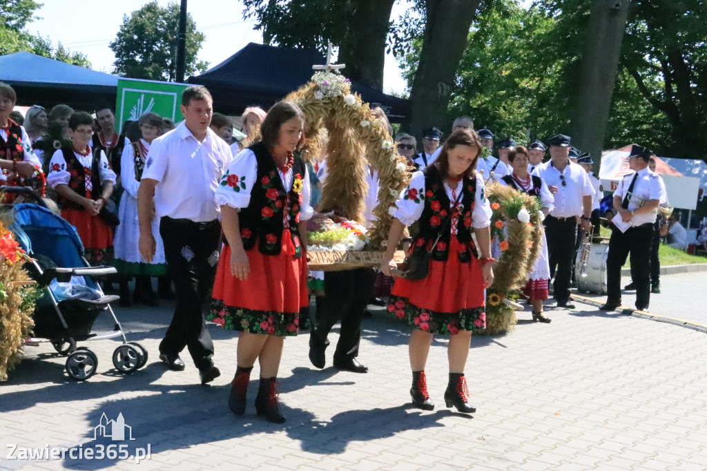 Irządze: Dożynki - Korowód - część oficjalna (1)