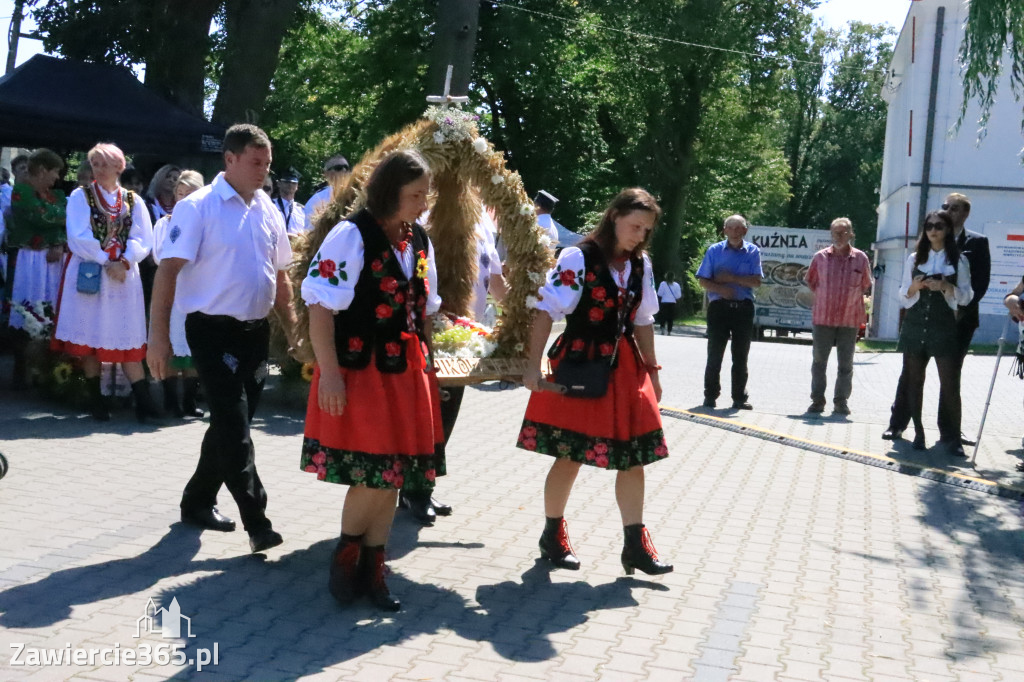 Irządze: Dożynki - Korowód - część oficjalna (1)