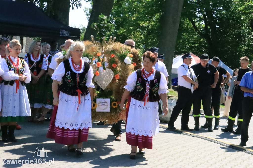 Irządze: Dożynki - Korowód - część oficjalna (1)