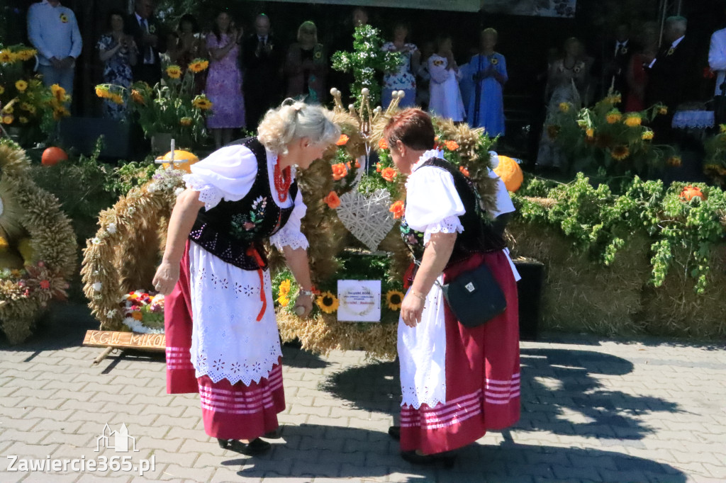 Irządze: Dożynki - Korowód - część oficjalna (1)