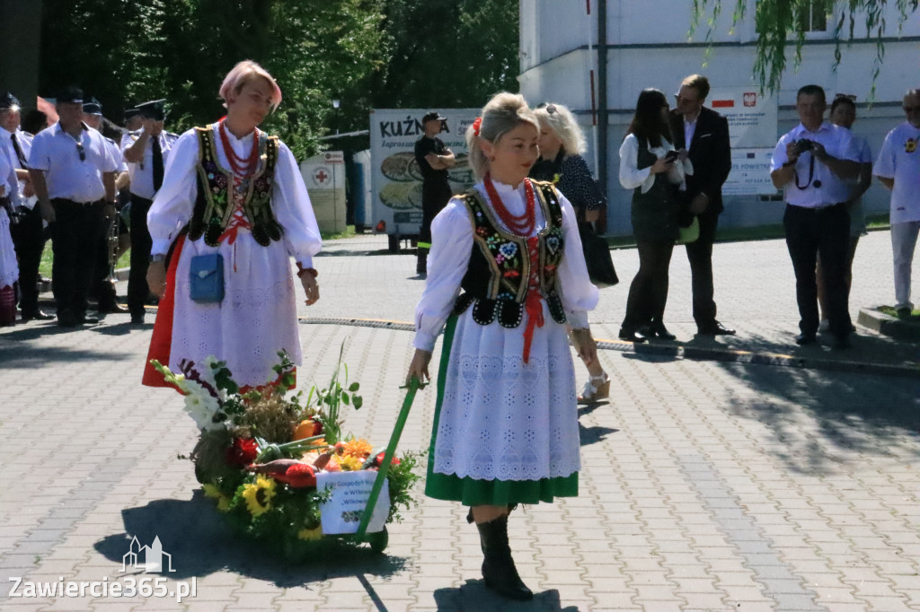 Irządze: Dożynki - Korowód - część oficjalna (1)