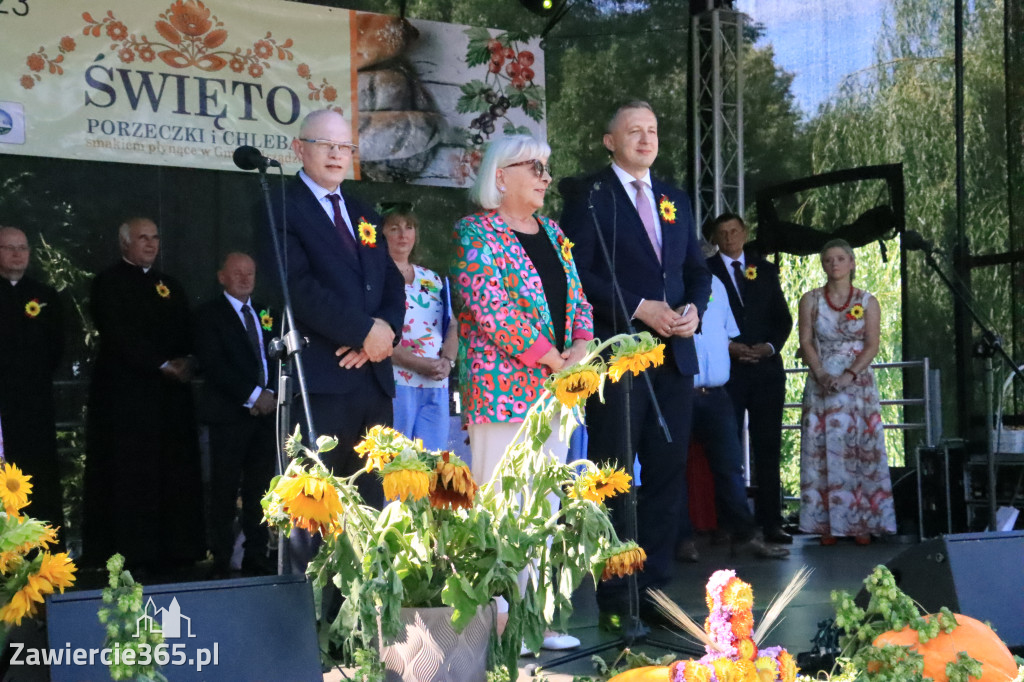 Irządze: Dożynki - Korowód - część oficjalna (1)