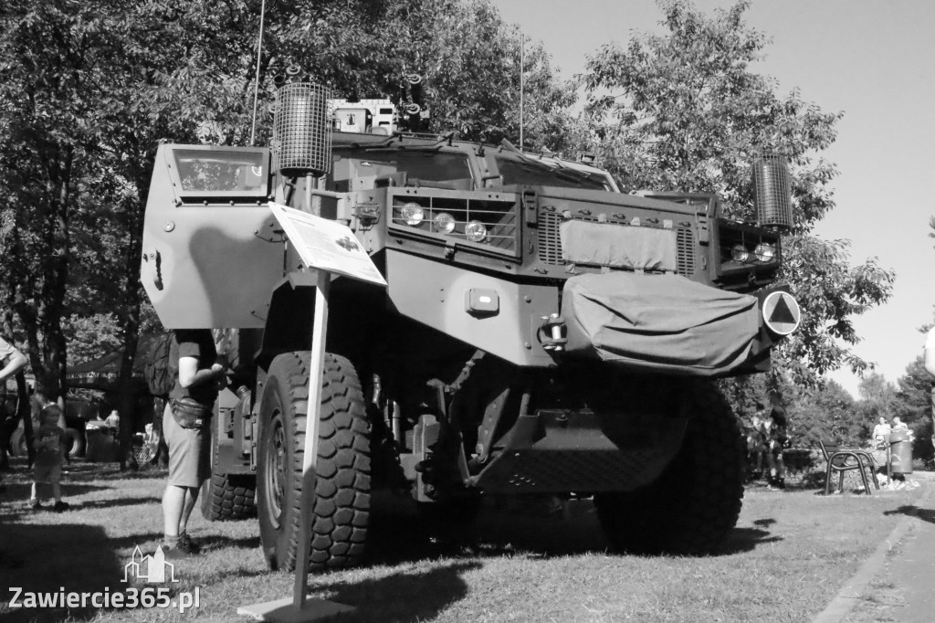 Fotorelacja: Piknik Militarny „SILNA BIAŁO-CZERWONA”