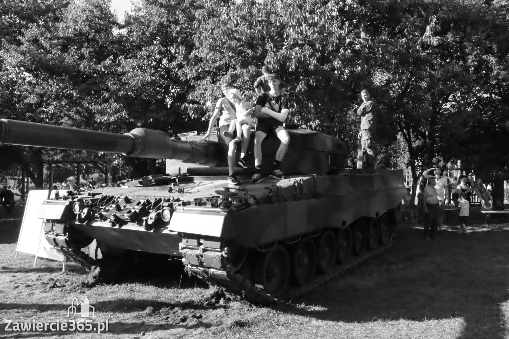 Fotorelacja: Piknik Militarny „SILNA BIAŁO-CZERWONA”