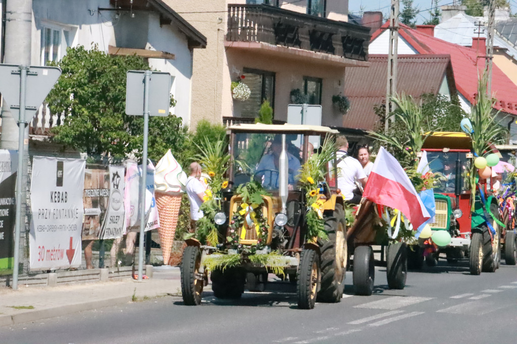 Fotorelacja: Parada Traktorów - Dożynki Kroczyce 2023r.