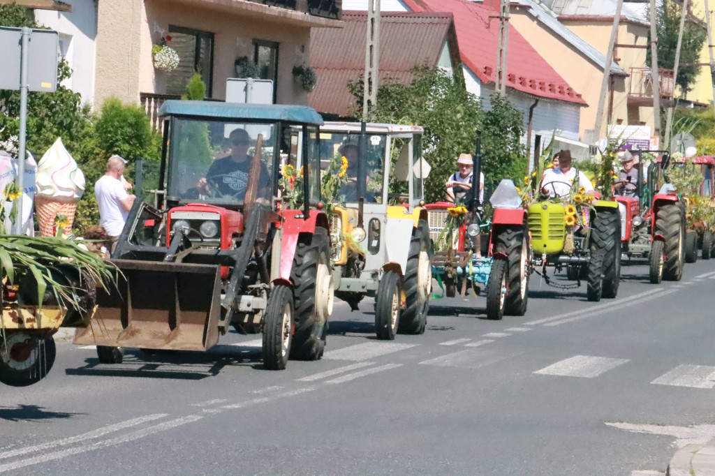 Fotorelacja: Parada Traktorów - Dożynki Kroczyce 2023r.