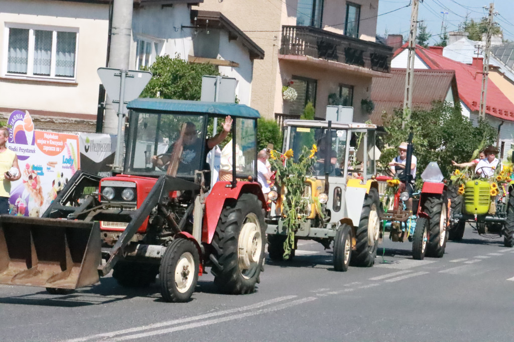 Fotorelacja: Parada Traktorów - Dożynki Kroczyce 2023r.