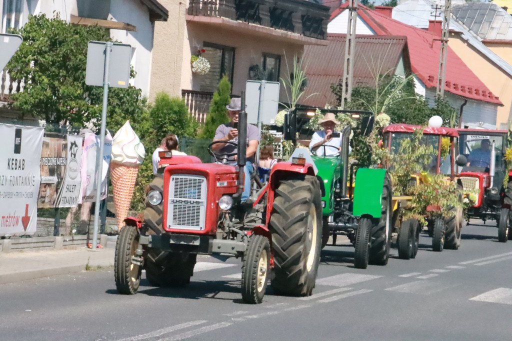 Fotorelacja: Parada Traktorów - Dożynki Kroczyce 2023r.