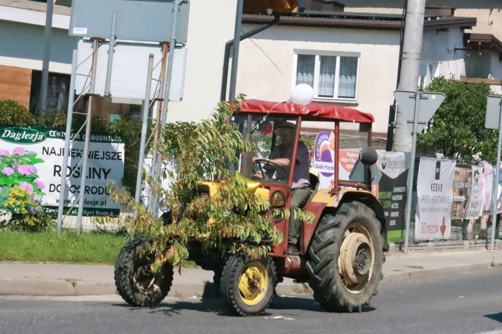 Fotorelacja: Parada Traktorów - Dożynki Kroczyce 2023r.