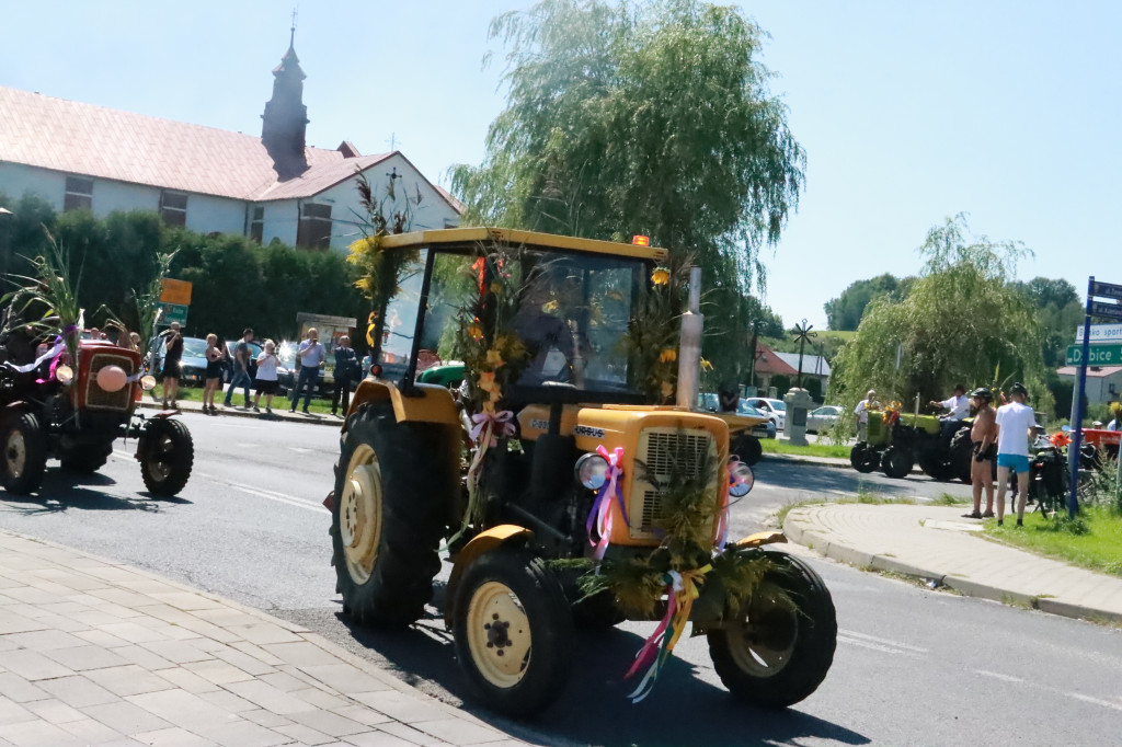 Fotorelacja: Parada Traktorów - Dożynki Kroczyce 2023r.