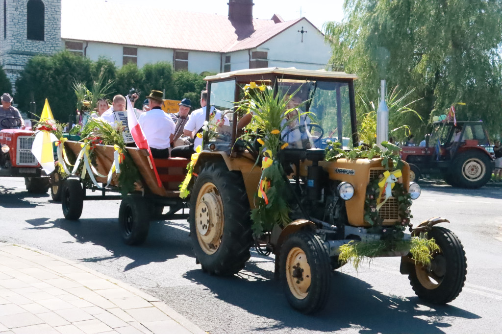 Fotorelacja: Parada Traktorów - Dożynki Kroczyce 2023r.