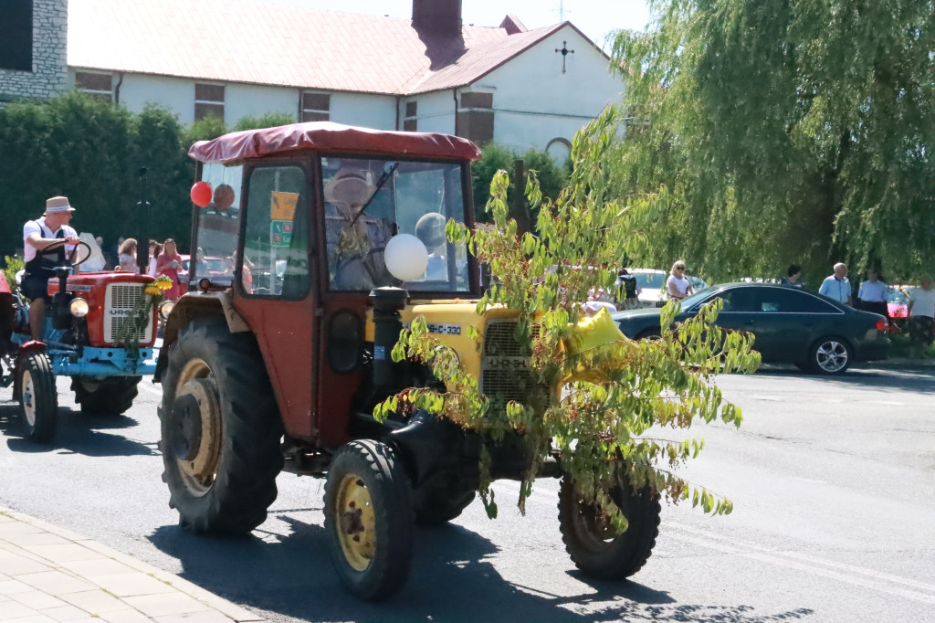 Fotorelacja: Parada Traktorów - Dożynki Kroczyce 2023r.