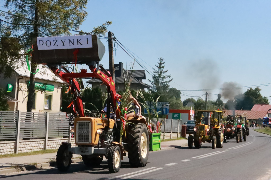 Fotorelacja: Parada Traktorów - Dożynki Kroczyce 2023r.