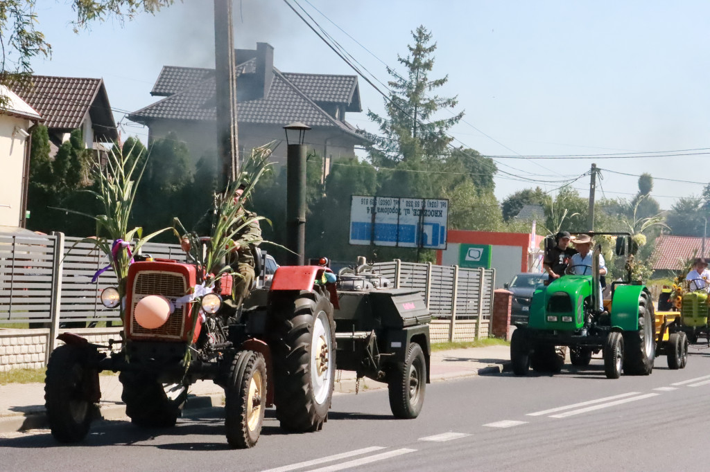 Fotorelacja: Parada Traktorów - Dożynki Kroczyce 2023r.