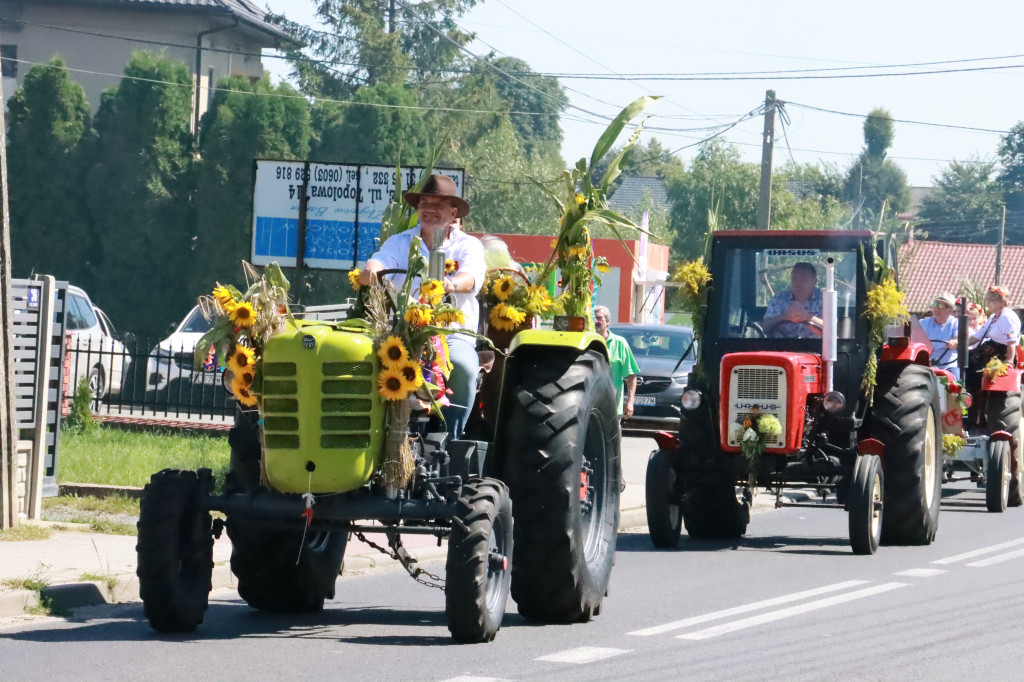 Fotorelacja: Parada Traktorów - Dożynki Kroczyce 2023r.