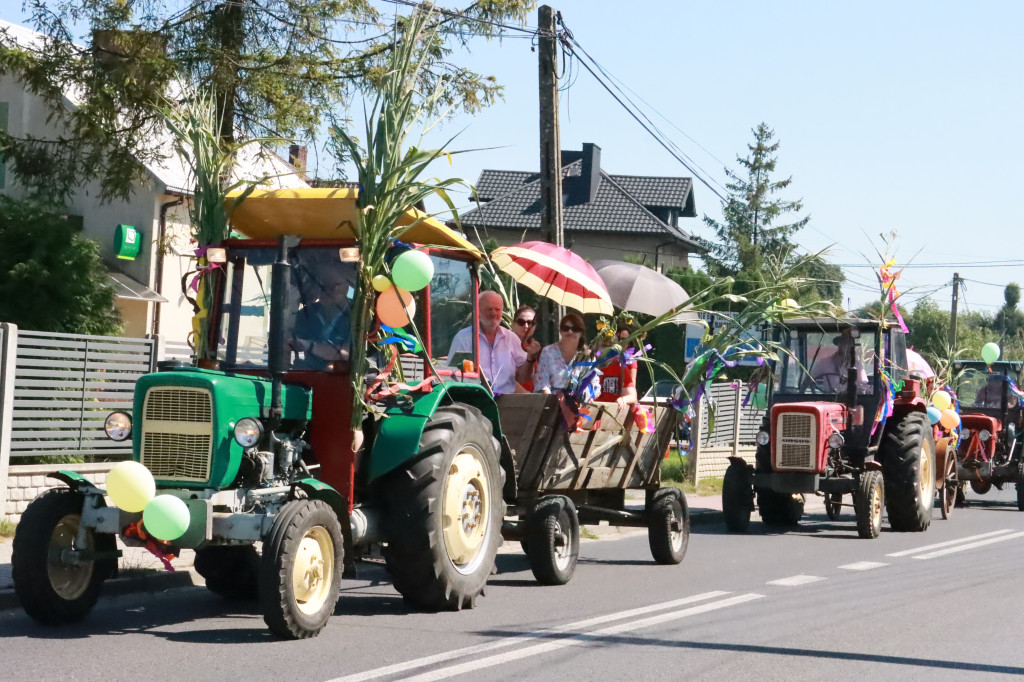 Fotorelacja: Parada Traktorów - Dożynki Kroczyce 2023r.