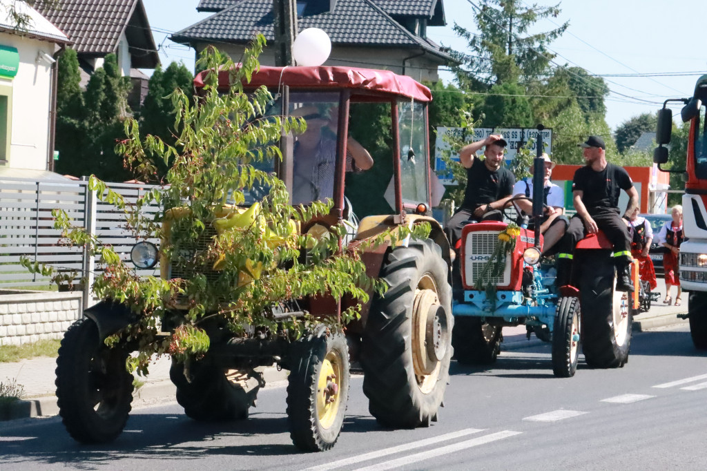 Fotorelacja: Parada Traktorów - Dożynki Kroczyce 2023r.