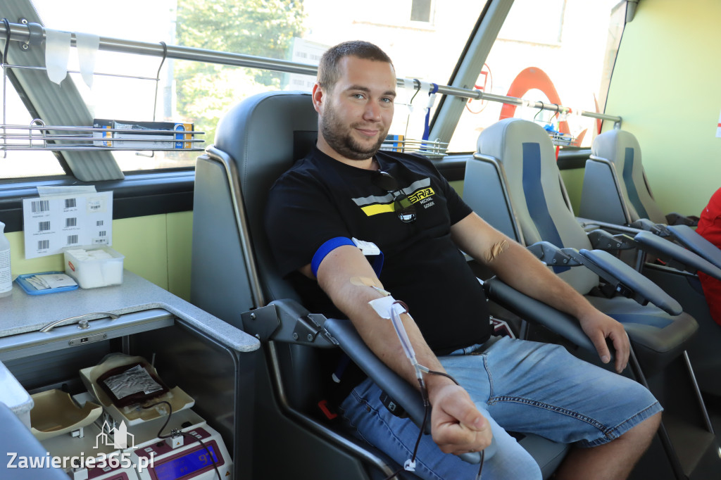 Krwiobus na Rynku we Włodowicach