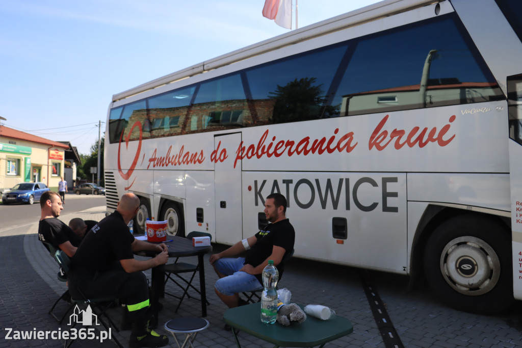 Krwiobus na Rynku we Włodowicach
