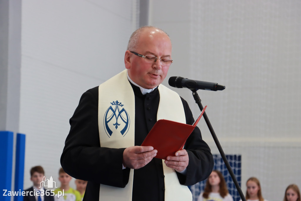 Fotorelacja: Uroczystość Otwarcia Hali Sportowej przy SP9 w Zawierciu.