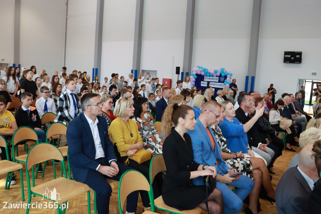 Fotorelacja: Uroczystość Otwarcia Hali Sportowej przy SP9 w Zawierciu.