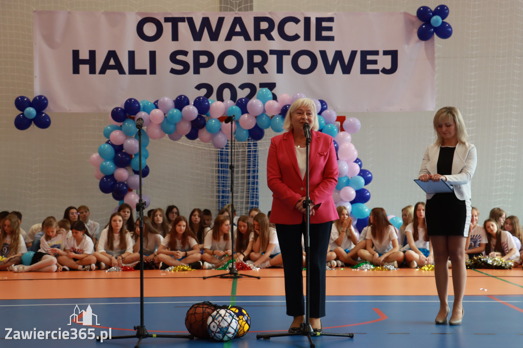 Fotorelacja: Uroczystość Otwarcia Hali Sportowej przy SP9 w Zawierciu.