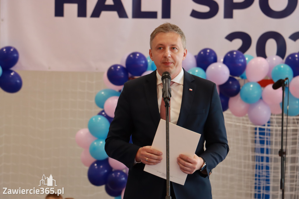 Fotorelacja: Uroczystość Otwarcia Hali Sportowej przy SP9 w Zawierciu.