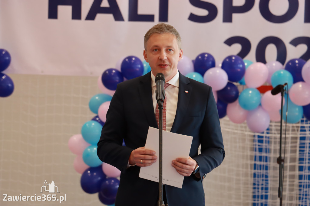 Fotorelacja: Uroczystość Otwarcia Hali Sportowej przy SP9 w Zawierciu.