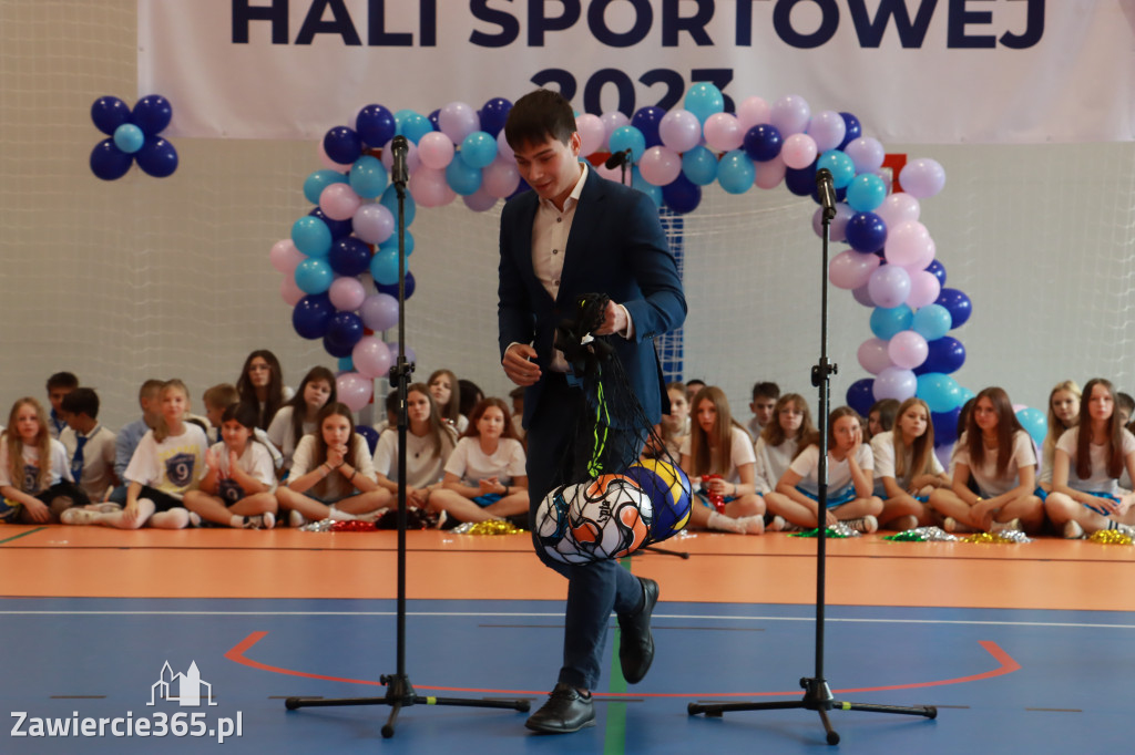 Fotorelacja: Uroczystość Otwarcia Hali Sportowej przy SP9 w Zawierciu.