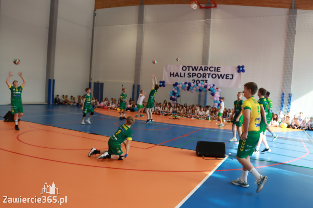 Fotorelacja: Uroczystość Otwarcia Hali Sportowej przy SP9 w Zawierciu.