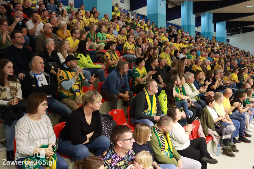 Aluron CMC Warta Zawiercie pokonała  Exact Systems Hemarpol Częstochowa 3:0.