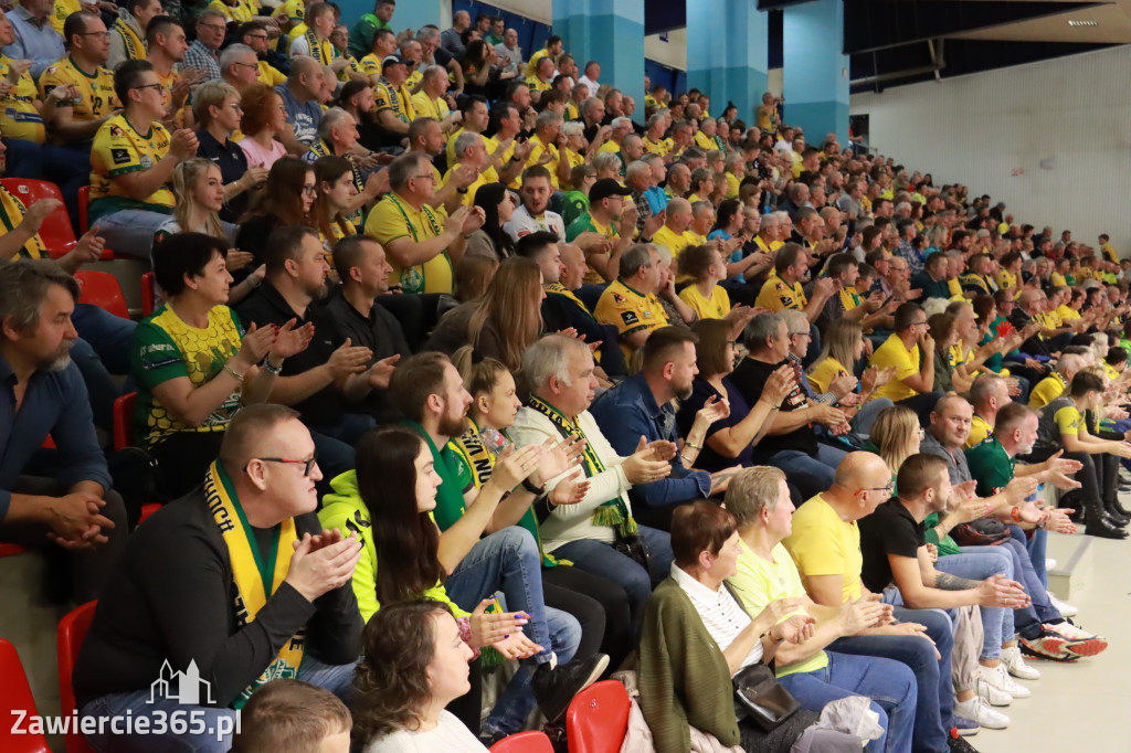 Aluron CMC Warta Zawiercie pokonała  Exact Systems Hemarpol Częstochowa 3:0.