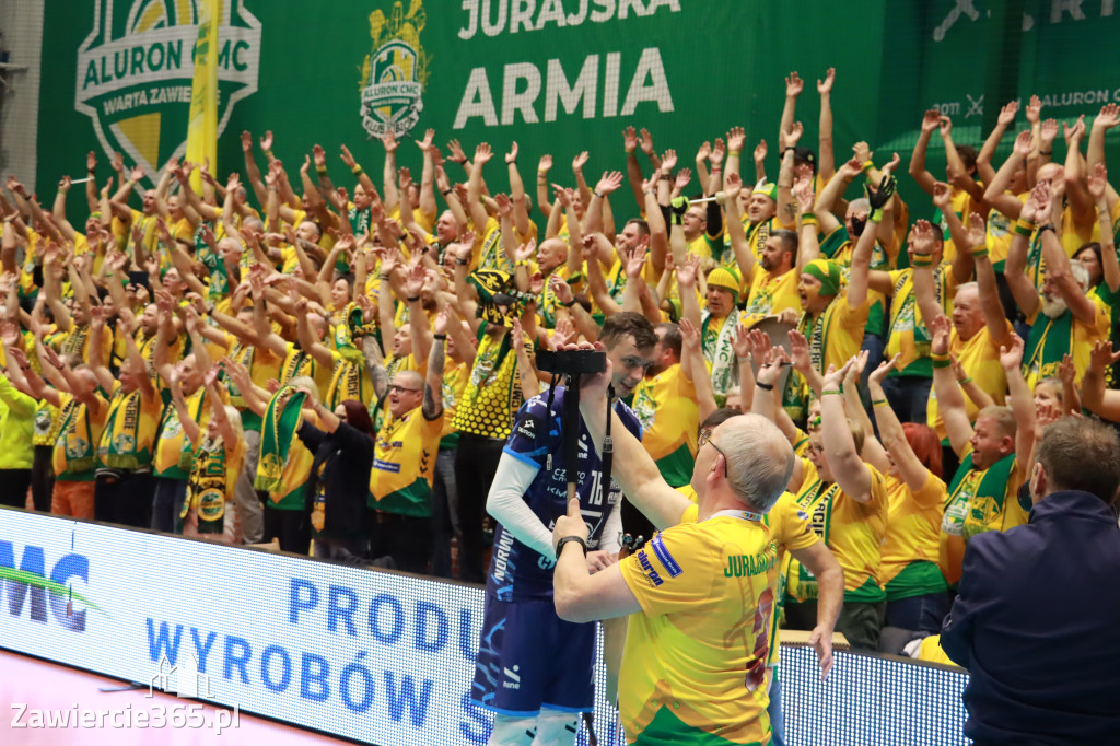 Aluron CMC Warta Zawiercie pokonała  Exact Systems Hemarpol Częstochowa 3:0.