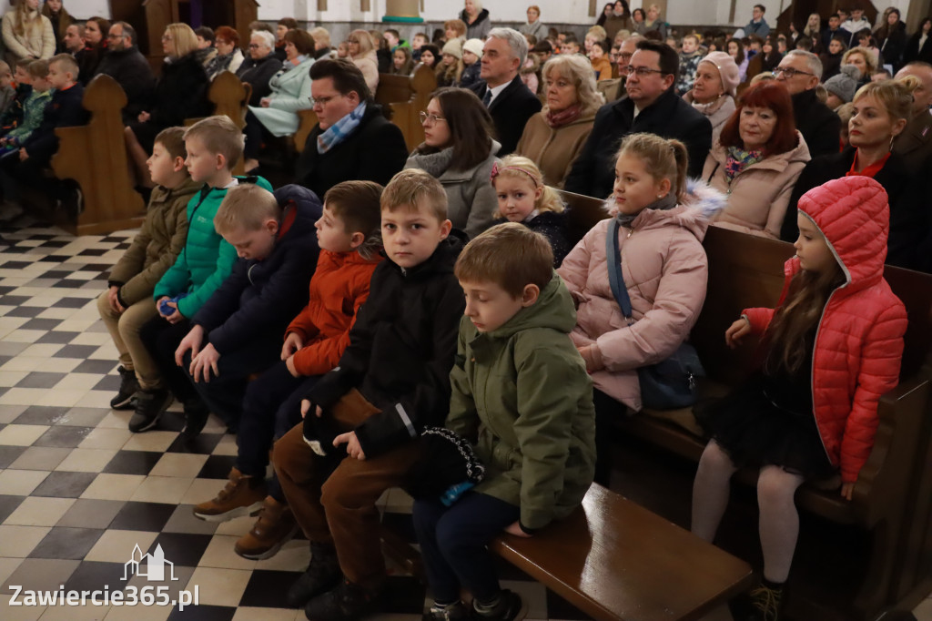 Fotorelacja I: 100-lecie SP1 w Porębie