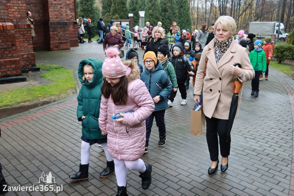 Fotorelacja I: 100-lecie SP1 w Porębie