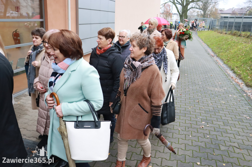 Fotorelacja I: 100-lecie SP1 w Porębie