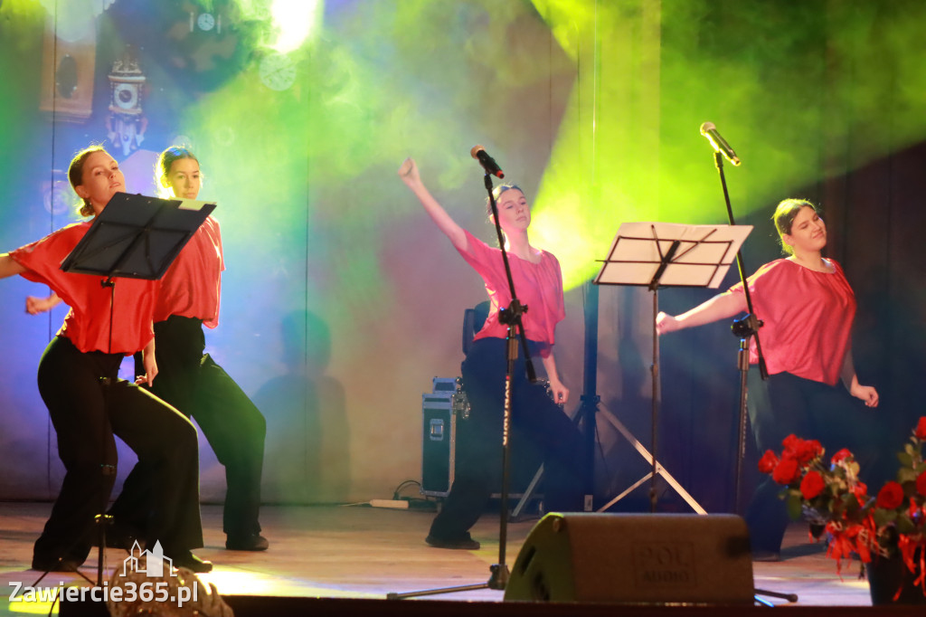 Fotorelacja Poręba: Koncert - Powróćmy jak za dawnych lat...