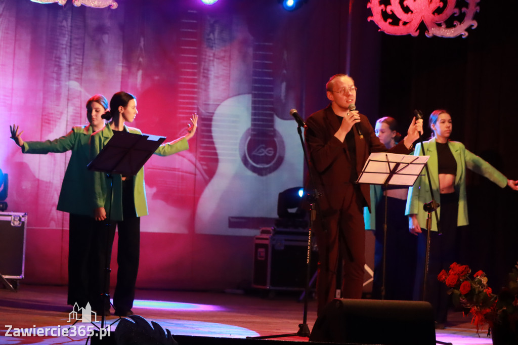 Fotorelacja Poręba: Koncert - Powróćmy jak za dawnych lat...