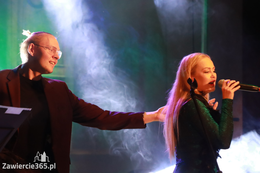 Fotorelacja Poręba: Koncert - Powróćmy jak za dawnych lat...