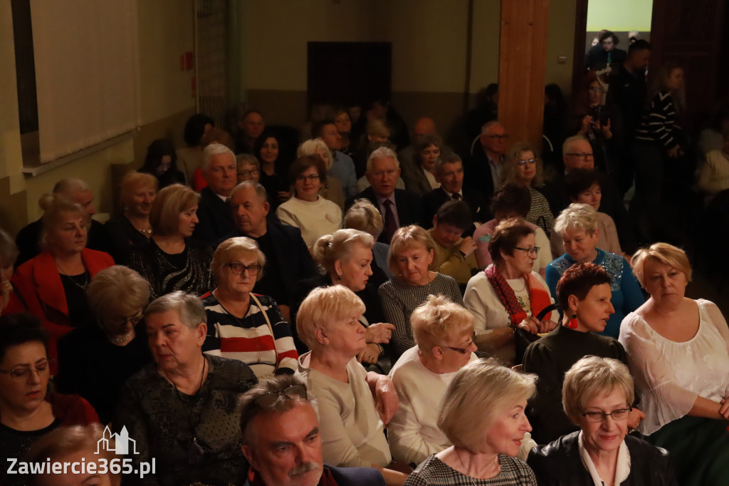 Fotorelacja: Koncert Filharmonia Jurajska  Świąteczne Opowieści.