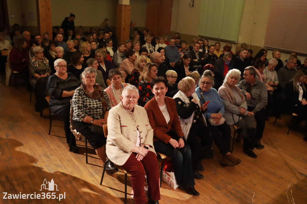 Fotorelacja: Koncert Filharmonia Jurajska  Świąteczne Opowieści.