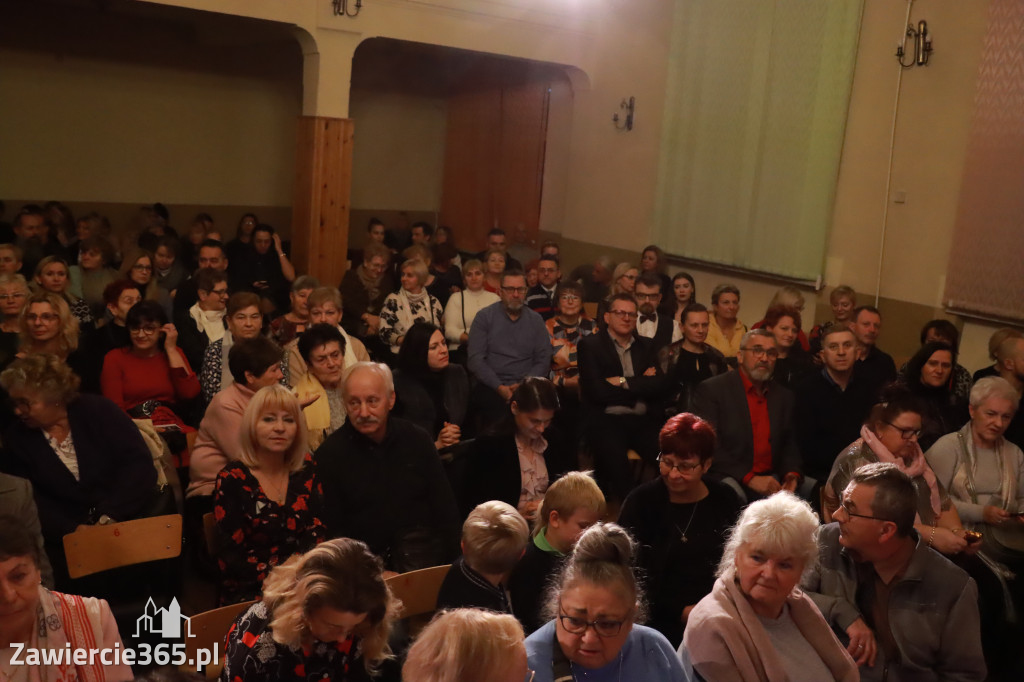 Fotorelacja: Koncert Filharmonia Jurajska  Świąteczne Opowieści.