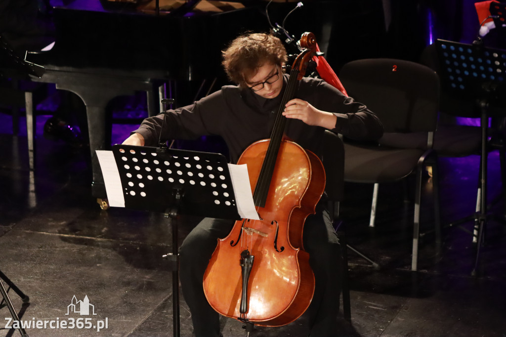 Fotorelacja: Koncert Filharmonia Jurajska  Świąteczne Opowieści.