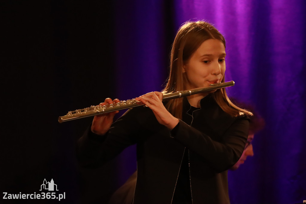 Fotorelacja: Koncert Filharmonia Jurajska  Świąteczne Opowieści.