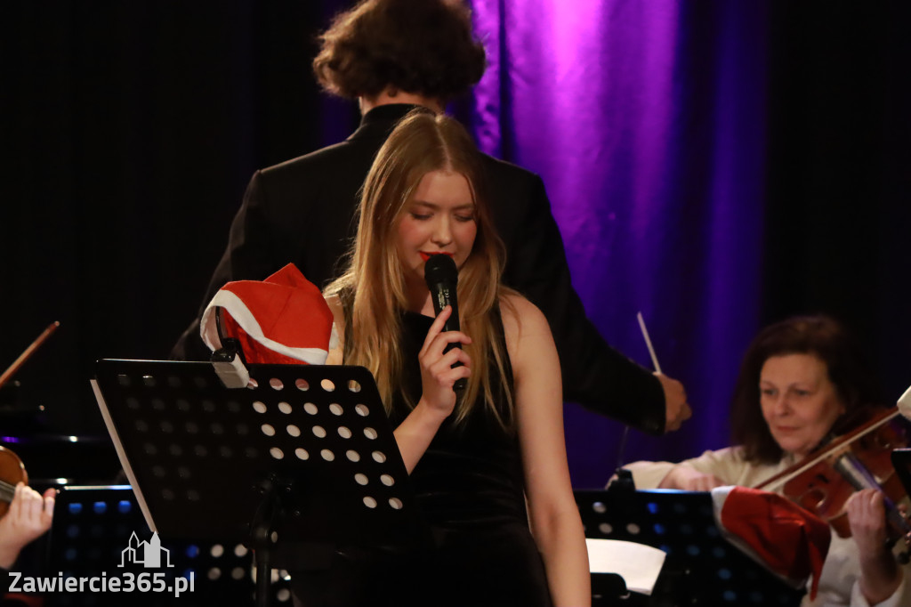 Fotorelacja: Koncert Filharmonia Jurajska  Świąteczne Opowieści.