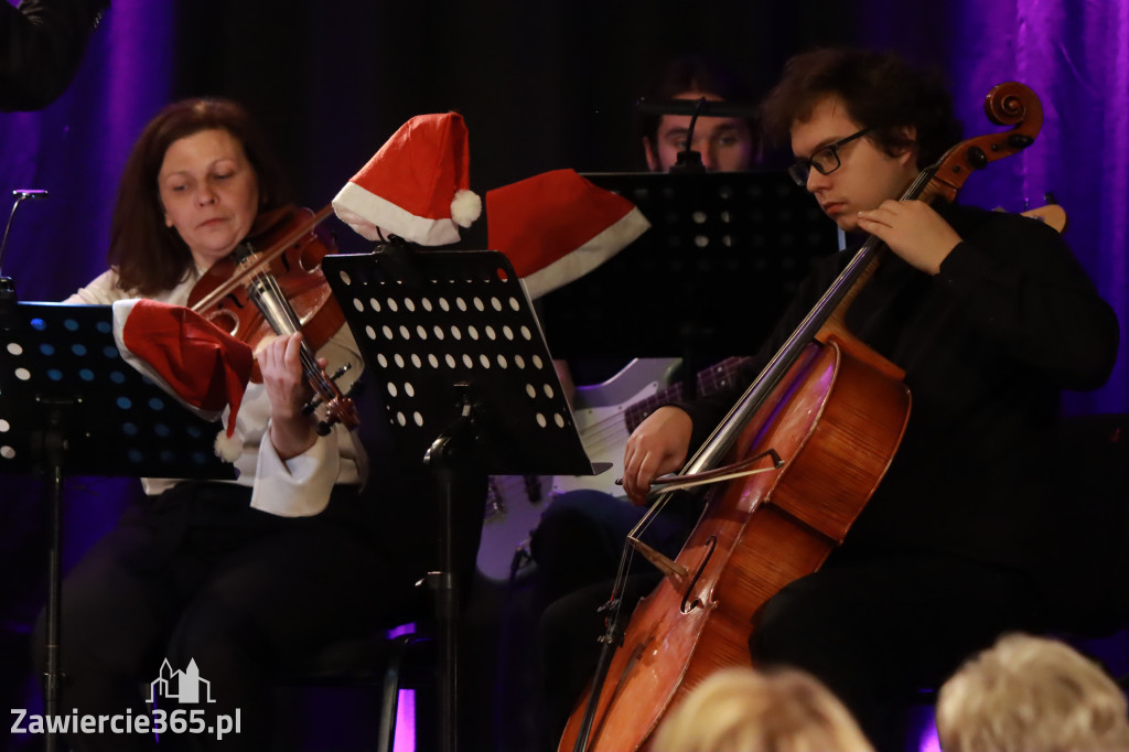 Fotorelacja: Koncert Filharmonia Jurajska  Świąteczne Opowieści.