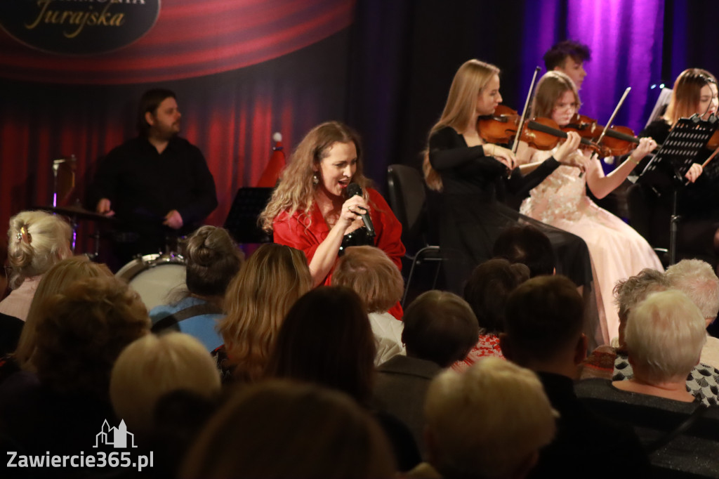 Fotorelacja: Koncert Filharmonia Jurajska  Świąteczne Opowieści.