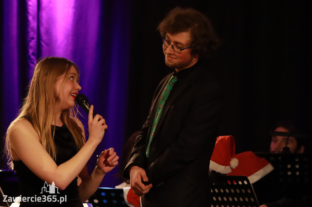 Fotorelacja: Koncert Filharmonia Jurajska  Świąteczne Opowieści.
