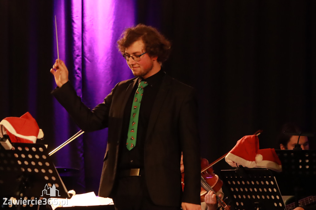 Fotorelacja: Koncert Filharmonia Jurajska  Świąteczne Opowieści.